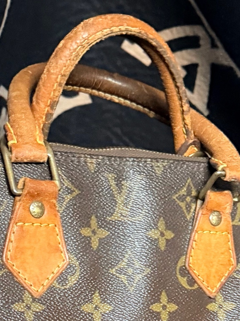 Authentic Louis Vuitton Alma with Authentication. - Picture 4 of 17